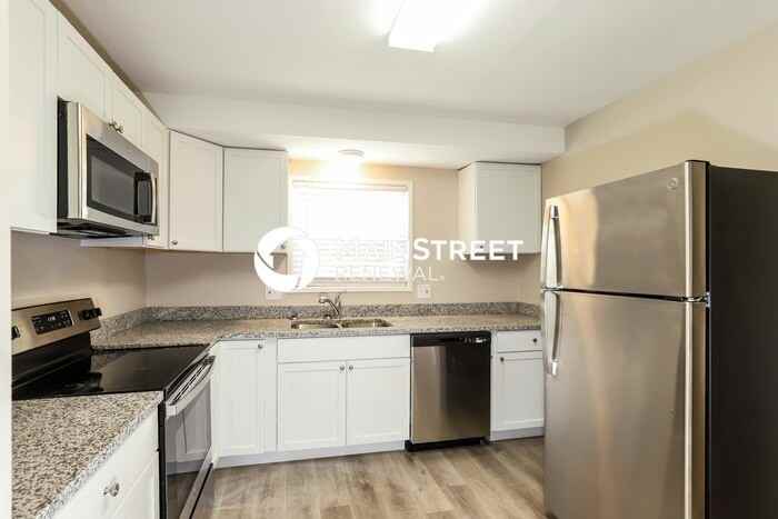 5808 North Drury Avenue - Photo 7 of 18