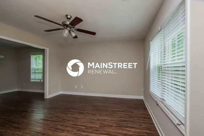 492 Rogers Lake Rd E - Photo 2 of 17