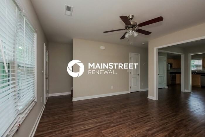 492 Rogers Lake Rd E - Photo 4 of 17