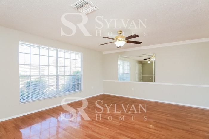 13018 Serpentine Dr - Photo 3 of 16