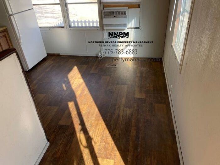 855 Harrigan Rd - Photo 4 of 6