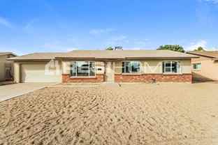 2922 S Cottonwood Dr - Photo 1 of 1