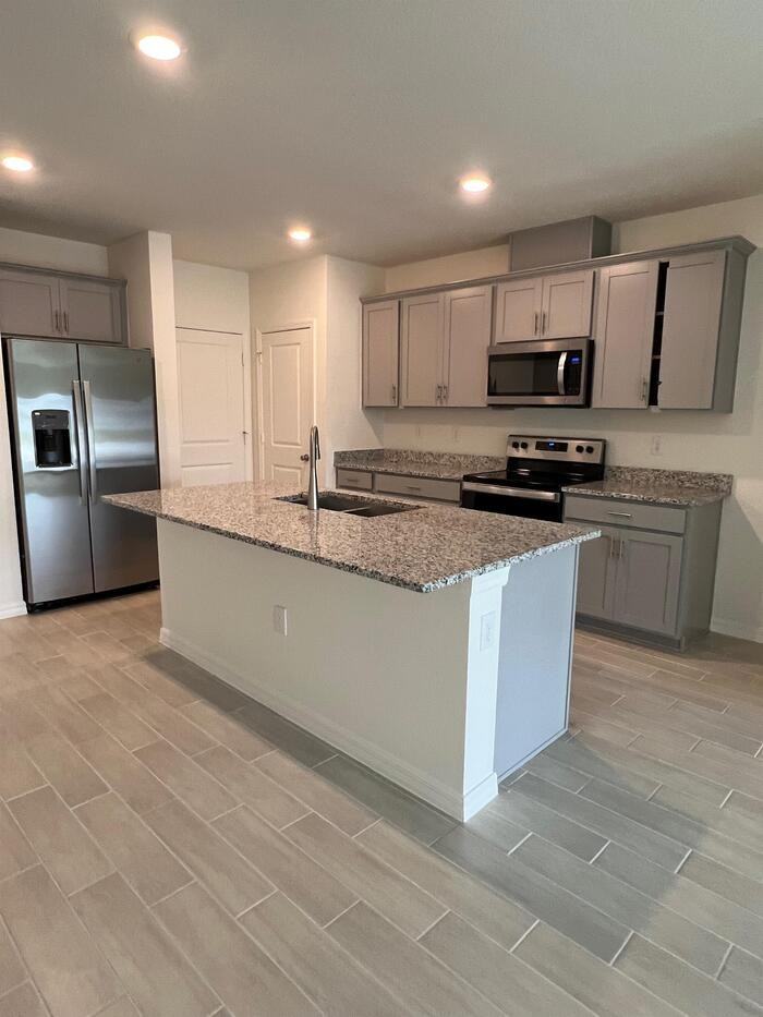 1632 Mirabella Cir #1 - Photo 3 of 7