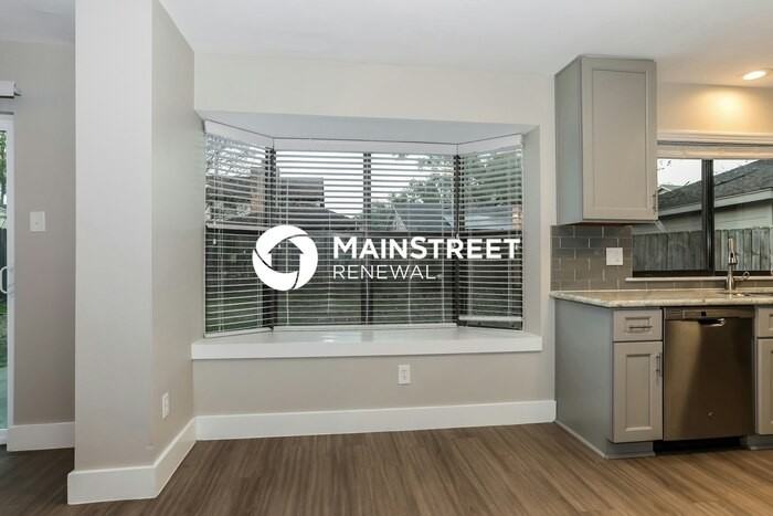 15518 15518 4 Leaf Drive - Photo 3 of 17