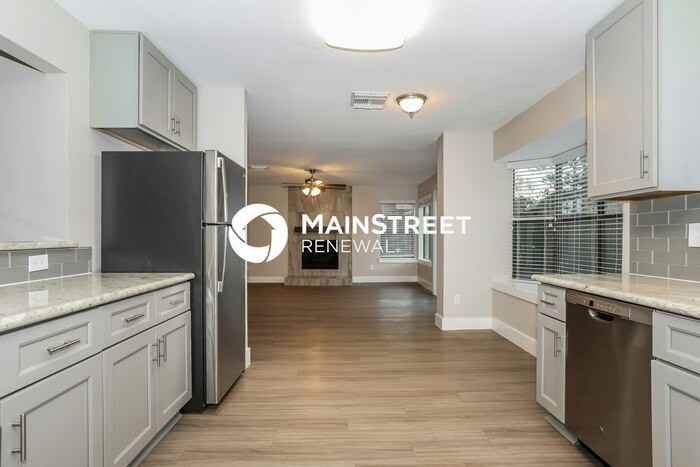 15518 15518 4 Leaf Drive - Photo 4 of 17