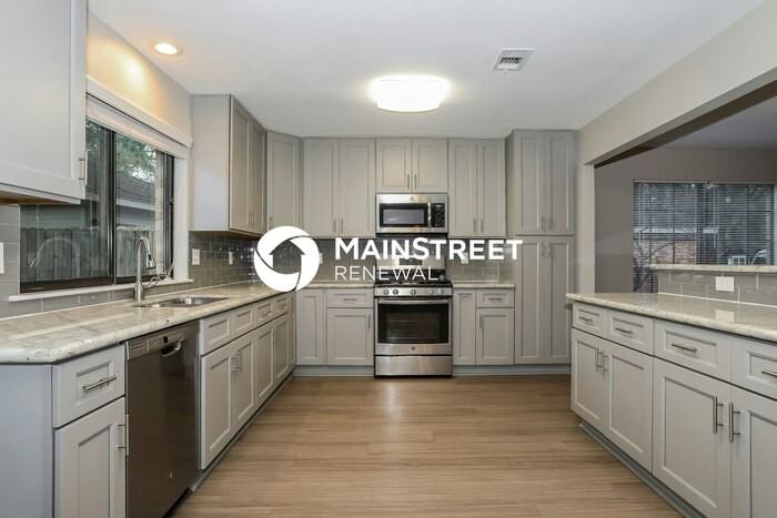 15518 15518 4 Leaf Drive - Photo 5 of 17