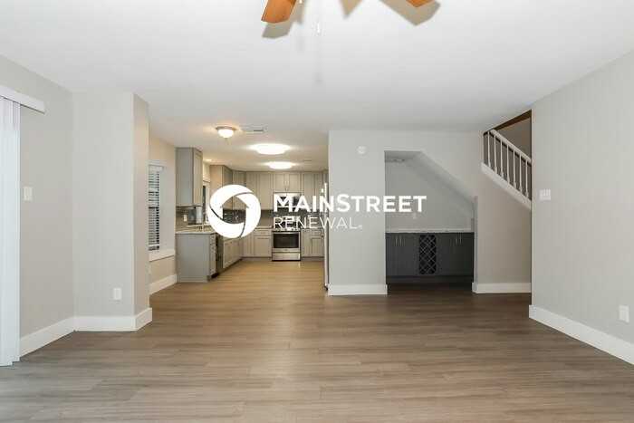 15518 15518 4 Leaf Drive - Photo 7 of 17