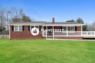 2419 Winfield St - Photo 1 of 1