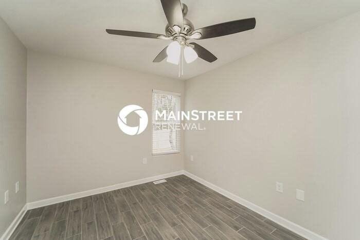 19929 North Ferry Street - Photo 7 of 14