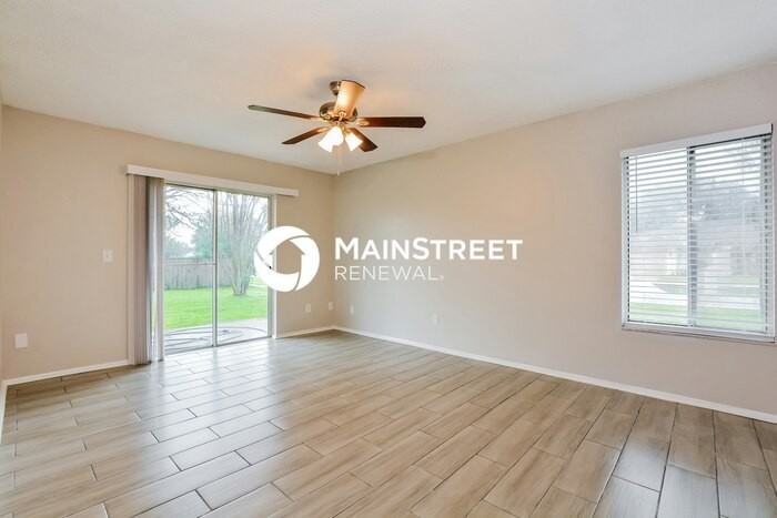 20849 Marlin St - Photo 4 of 18