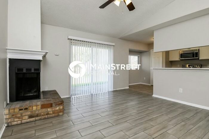 20849 Marlin St - Photo 7 of 18