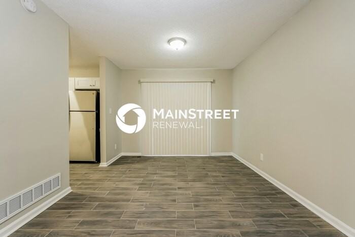 2488 Carol Cir - Photo 3 of 17