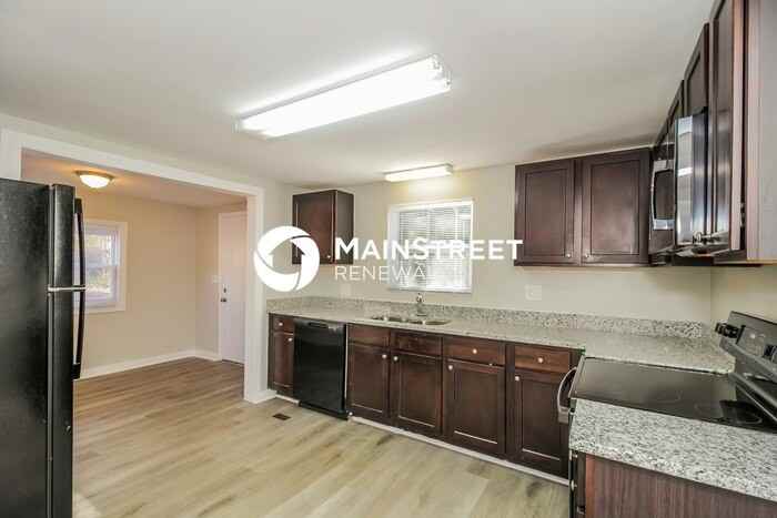 667 Mitchell Drive - Photo 7 of 16