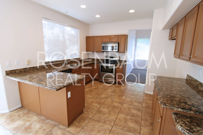 534 South Pueblo Street - Photo 7 of 30