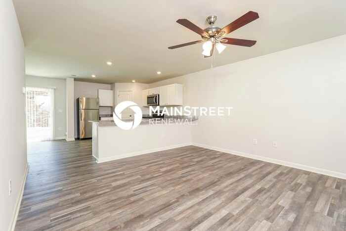 4607 Sweet Bulb Ln - Photo 3 of 17