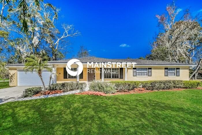 1113 Grove Park Drive South