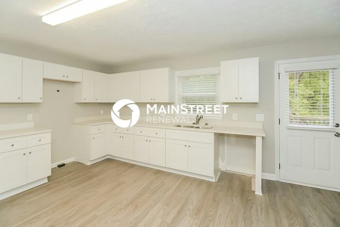 5501 Reynard Trail - Photo 6 of 18