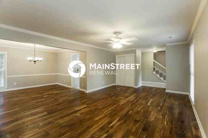 2331 Hunters Bluff Dr - Photo 4 of 17