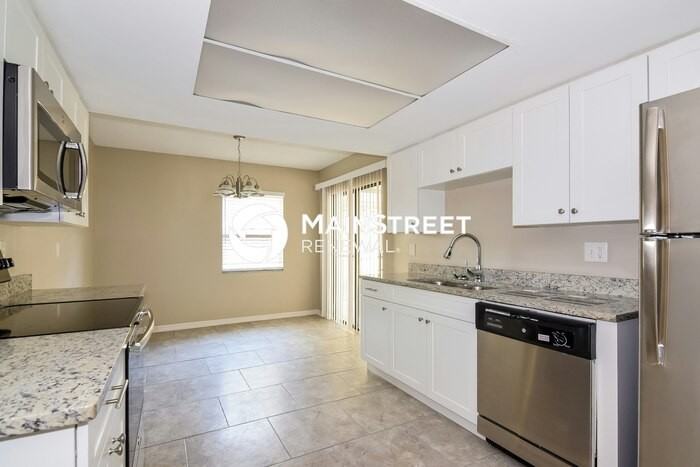 510 Lisa Ln - Photo 5 of 15