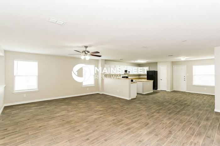 6160 Balcony Ln - Photo 3 of 16