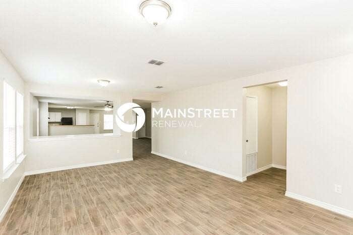 6160 Balcony Ln - Photo 5 of 16