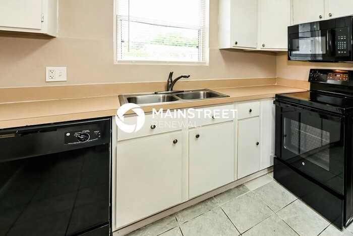 2536 Emily Lane - Photo 7 of 16