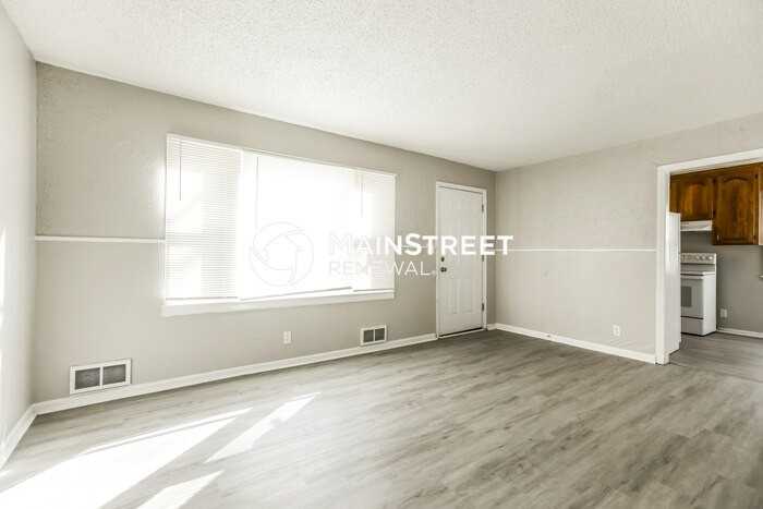 10000 Drury Ave - Photo 4 of 16