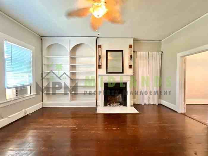 2808 Wheat Street #A - Photo 4 of 28