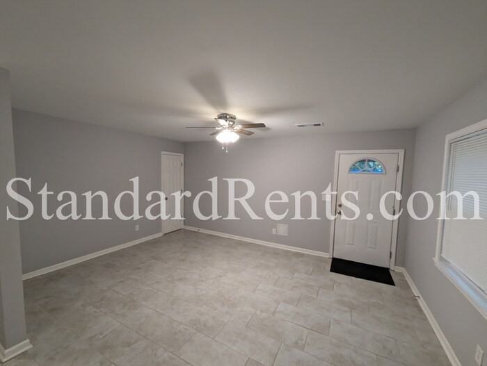 694 Bellemeade Dr Sw #B - Photo 4 of 10