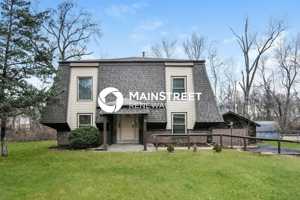 featured image of 7 Big Oak Dr