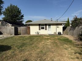 featured image of 412 S Harris St #B