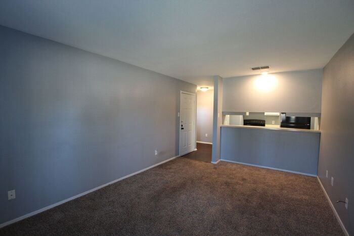 400 W Heritage Dr - Photo 6 of 22