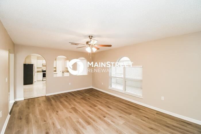 7306 Fox Grove Road - Photo 3 of 18