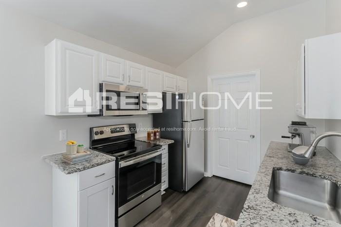 624 Cheyenne Rd - Photo 2 of 19