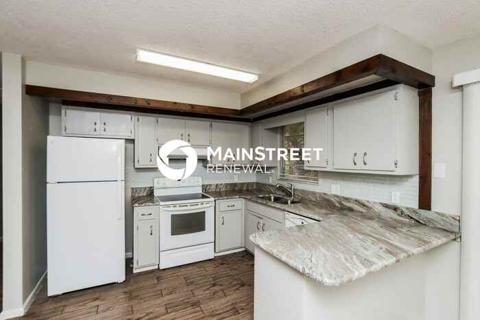 461 Truvall Street Southwest - Photo 4 of 15