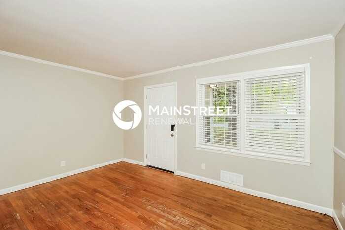 5550 Longmeadow Ln - Photo 4 of 15