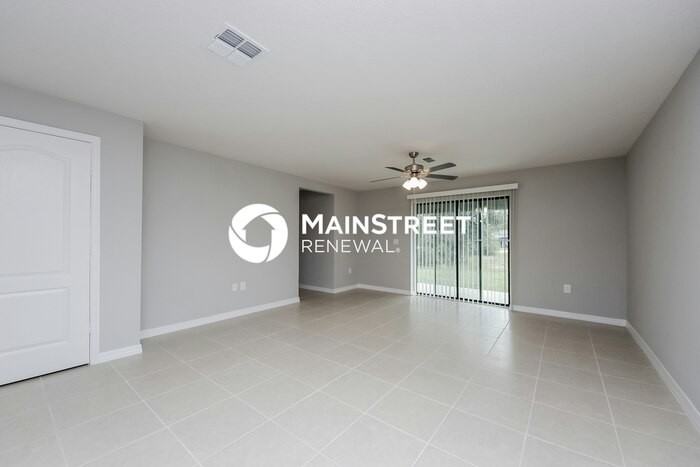 387 Begonia Court - Photo 4 of 16