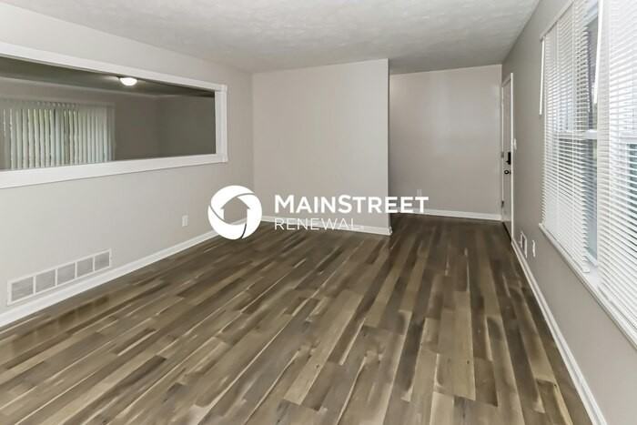 6702 Londonderry Dr - Photo 3 of 18