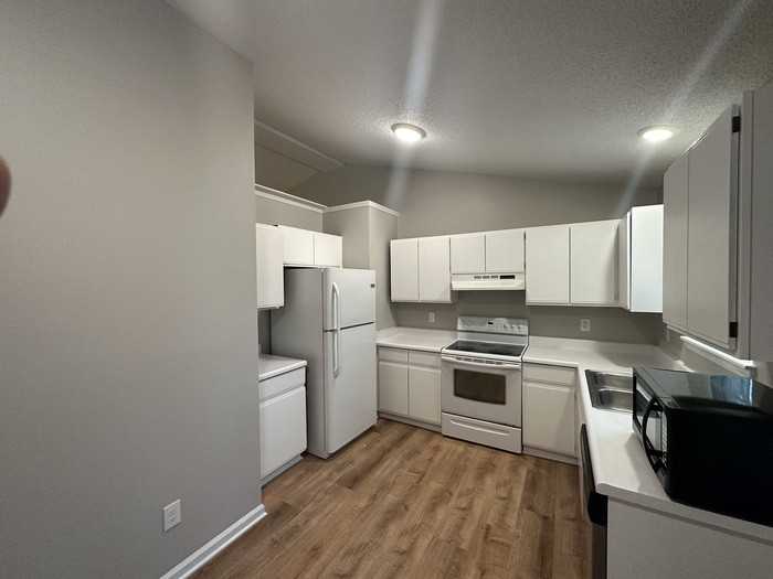 161 Mill Creek Dr - Photo 5 of 19