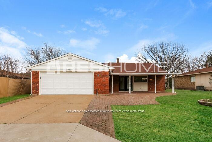 5234 Silver Trl - Photo 2 of 18