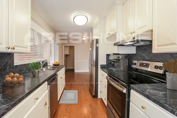 5234 Silver Trl - Photo 4 of 18