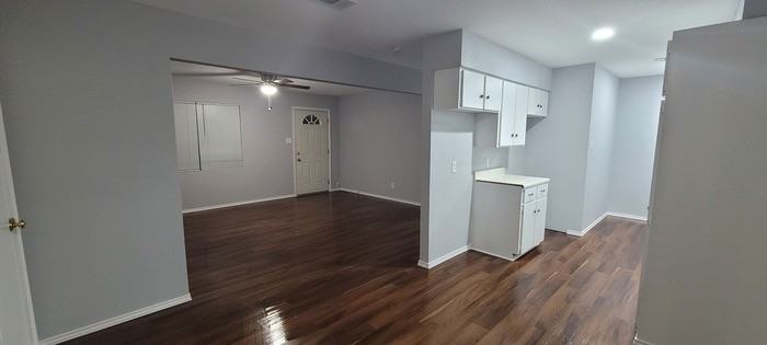 326 S Sealy Ave - Photo 5 of 20