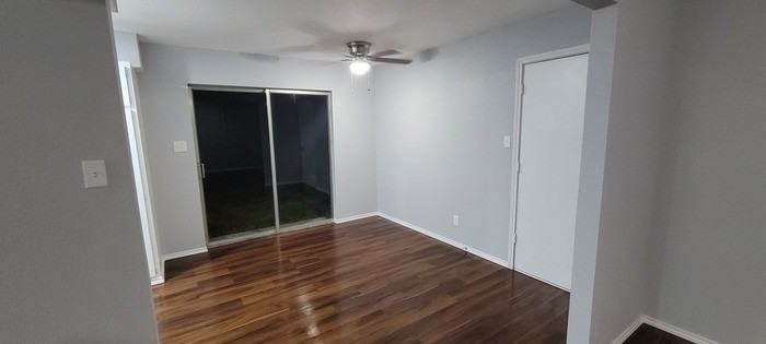 326 S Sealy Ave - Photo 6 of 20