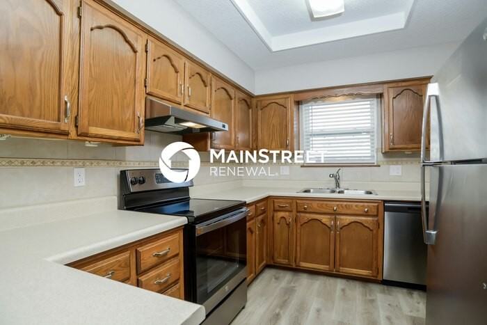 708 Southeast Shamrock Lane - Photo 6 of 17