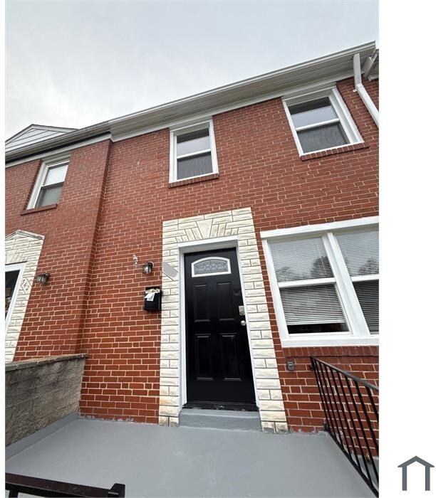 300 Leeanne Rd - Photo 2 of 17