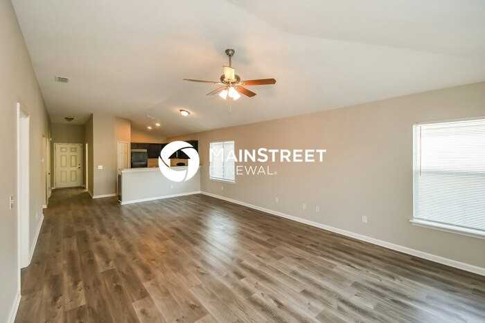 5656 Village Pond Cir - Photo 2 of 16