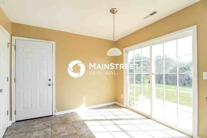 140 Denby Dr - Photo 4 of 18