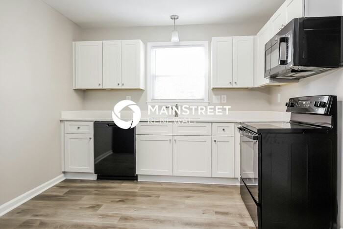 5520 The Plz - Photo 3 of 14