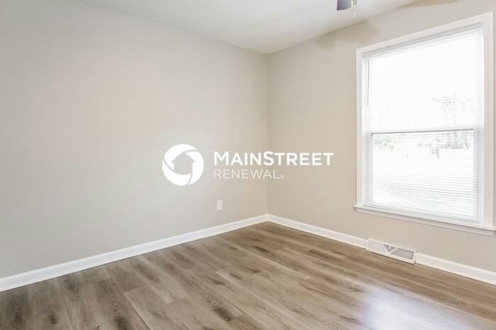 5520 The Plz - Photo 6 of 14