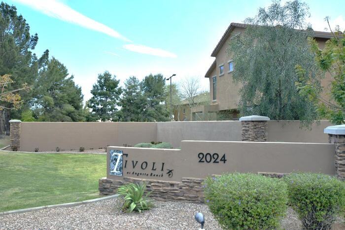 2024 S Baldwin #38 - Photo 2 of 20